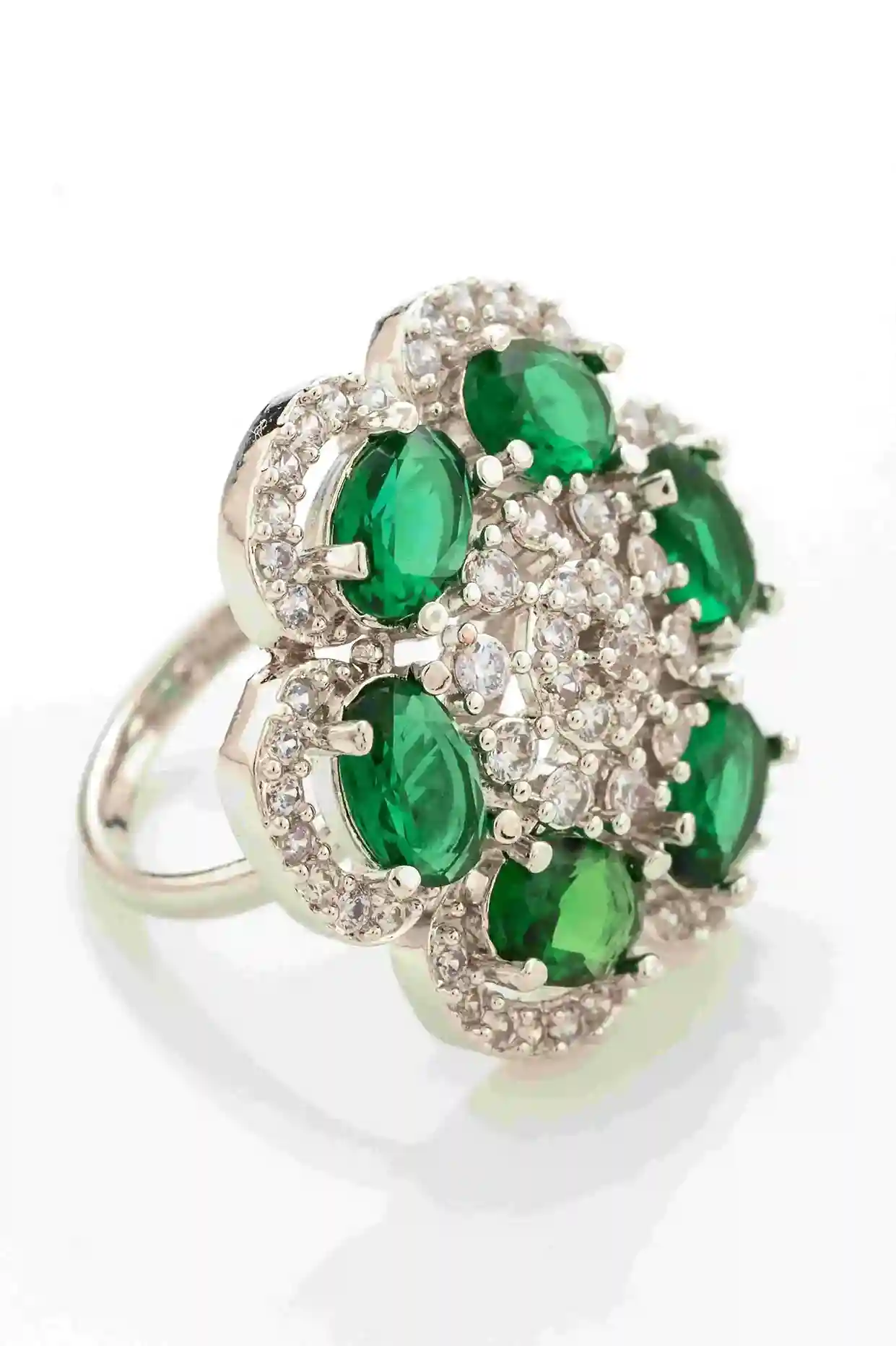 Emerald Green Floral Cluster Ring - Image 3