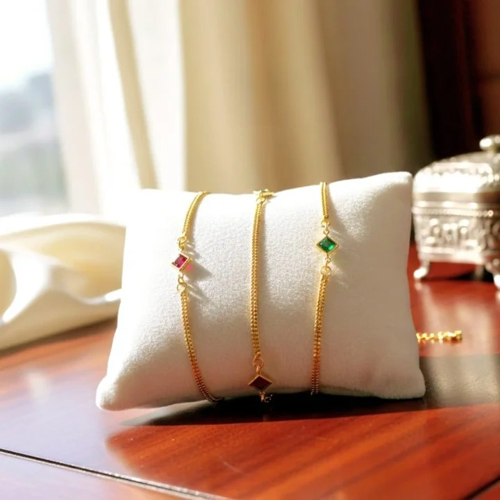 Tri-Color Bead Station Chain